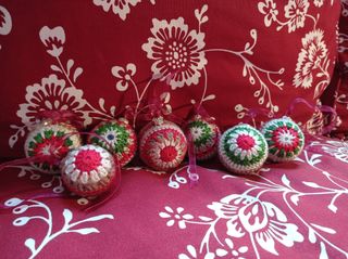 Juego 7 bolas Navidad Crochet