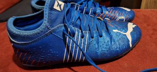 Botas fútbol niño