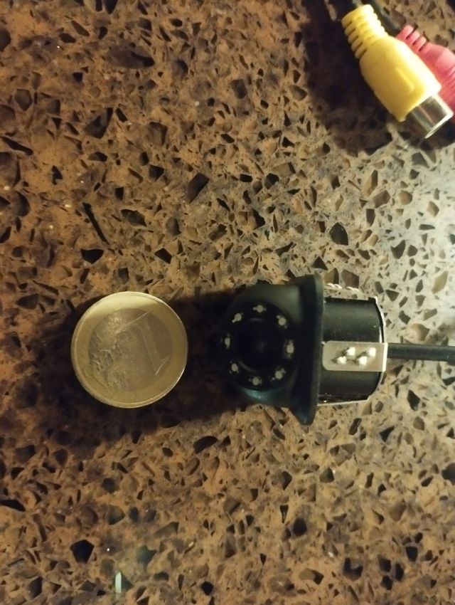 minicamara con LEDS.Oculta o para vehículo