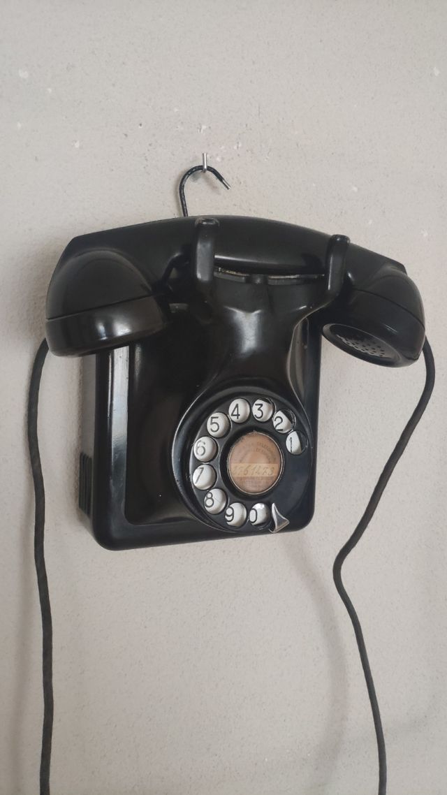 Teléfono antiguo Standard Eléctrica 5519