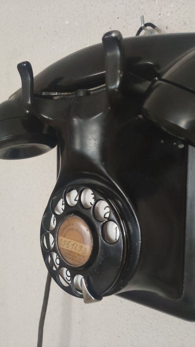 Teléfono antiguo Standard Eléctrica 5519