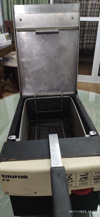 Freidora aceite Taurus 5 litros