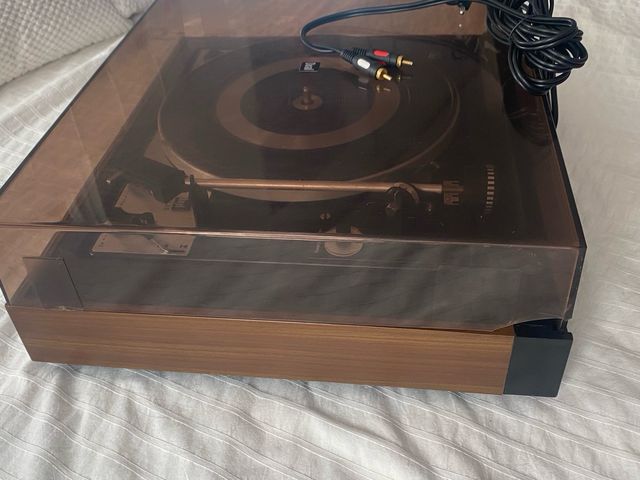 Toca Discos Retro Dual (BETTOR)