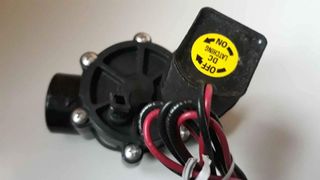 ELETTROVALVOLE IRRIGAZIONE 9 volt 100-DV-F/F. M/M.