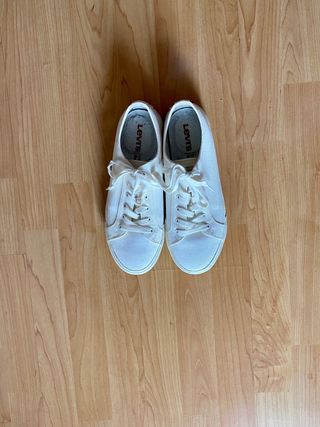 zapatillas levis Talla 40