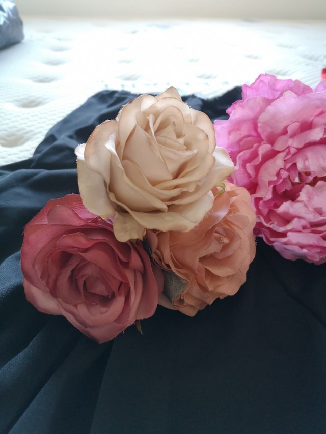 Flores y pendientes flamenco sevillanas