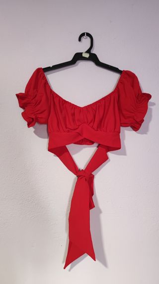 Blusa roja lazo volantes