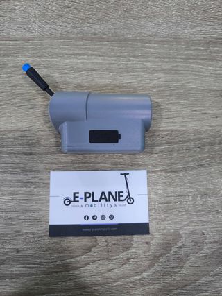 Puerto USB en el manillar Pure Electric