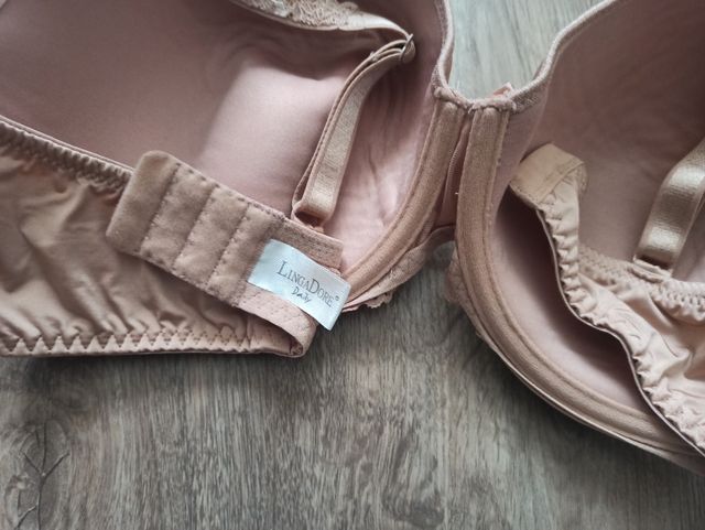 Sujetador con encaje 105E