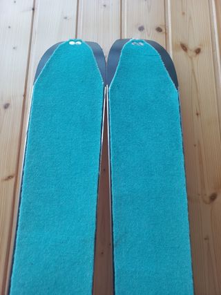 Esquís de travesía Atomic UL 78