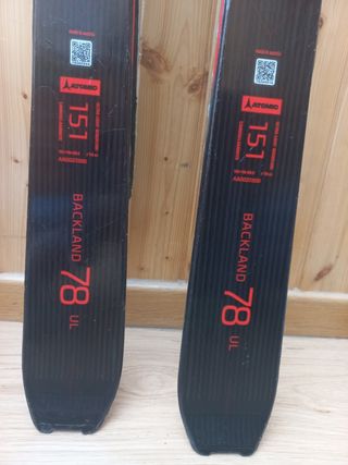 Esquís de travesía Atomic UL 78