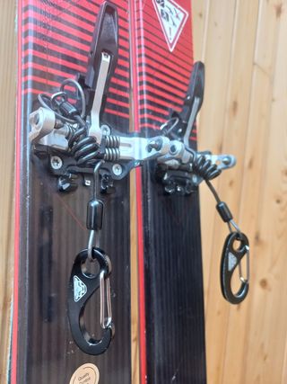 Esquís de travesía Atomic UL 78