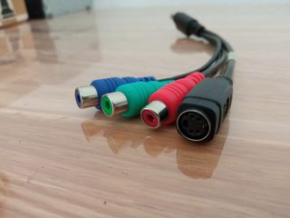 Cable S-VIDEO 9 Pines a 3 RCA y S-VIDEO