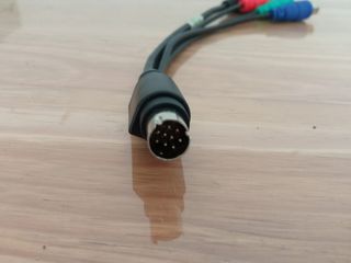 Cable S-VIDEO 9 Pines a 3 RCA y S-VIDEO