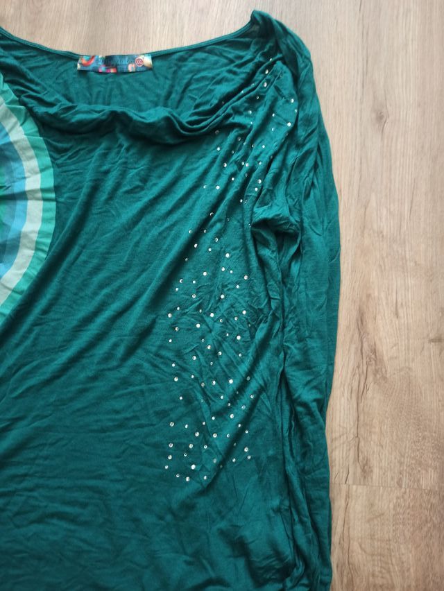 Camiseta de manga larga Desigual en tonos verdes
