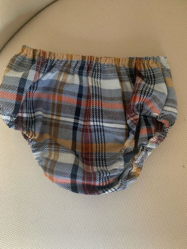 Jesusito bebe niña vestido cuadros