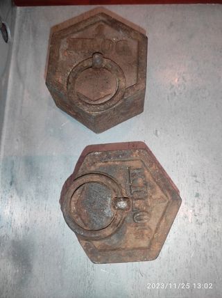 Báscula antigua Testut