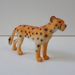 FIGURAS DE ANIMALES SALVAJES 01