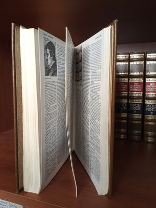 GRAN DICCIONARIO ENCICLOPEDICO UNIVERSAL