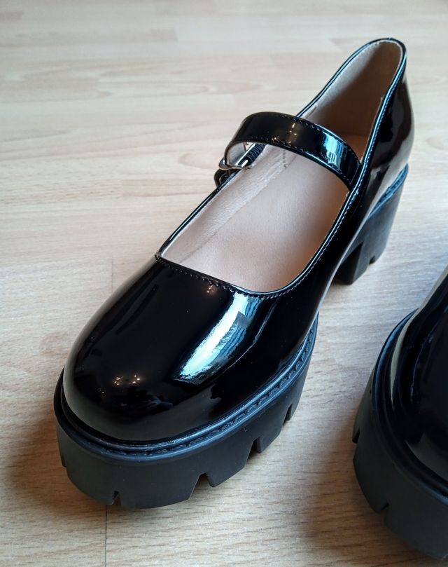 SCARPA DA DONNA NUOVA DI ZECCA