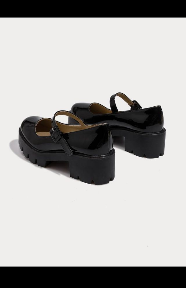 SCARPA DA DONNA NUOVA DI ZECCA