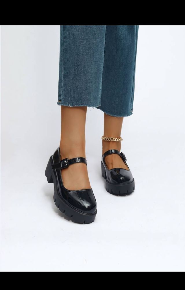 SCARPA DA DONNA NUOVA DI ZECCA