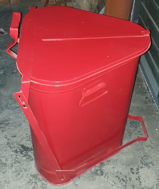 Papelera ignífuga EAGLE STEEL 910 FL