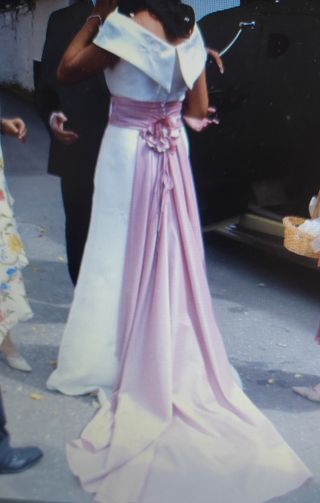VESTIDO DE NOVIA. ROSA CLARÁ.