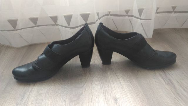 Zapatos de tacón negros de piel Dorking, talla 40
