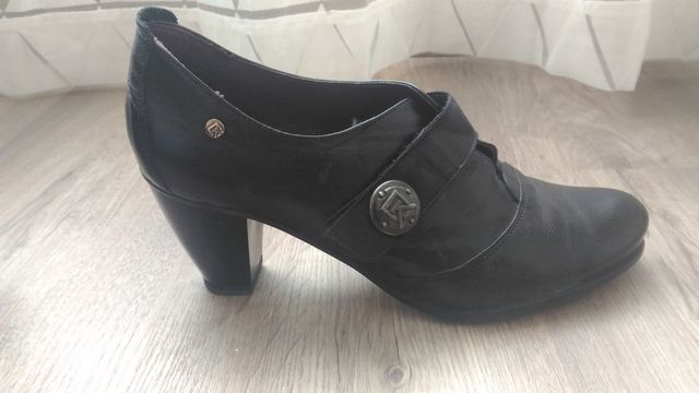 Zapatos de tacón negros de piel Dorking, talla 40