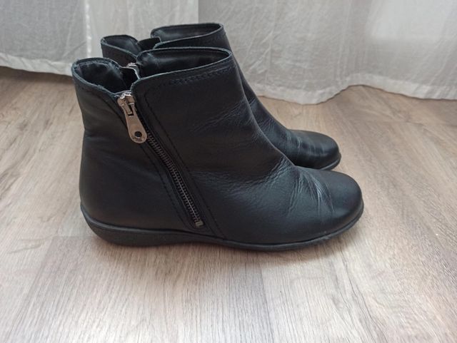 Botines de piel cremallera María Jaén talla 41