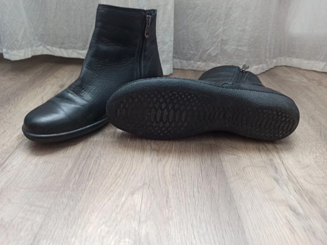 Botines de piel cremallera María Jaén talla 41