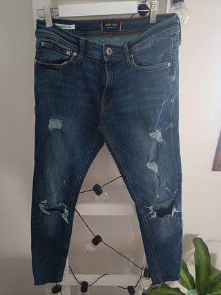 Pantalón pitillo.Talla 29-30 de Jack and Jones