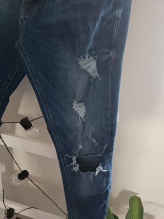 Pantalón pitillo.Talla 29-30 de Jack and Jones