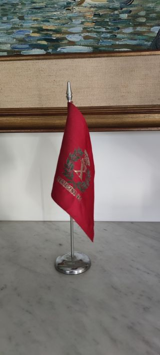 Bandera militar antigua