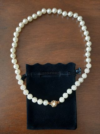 Collar y pulsera de perlas