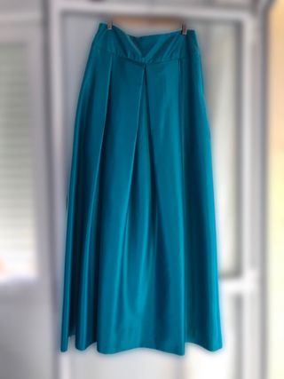 Falda larga elegante