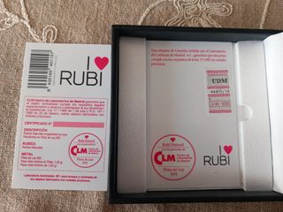 Collar y pendientes de plata con rubíes