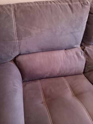 Sofá nuevo de tres plaza