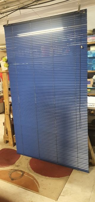 Tenda veneziana in alluminio blu 2Ud.