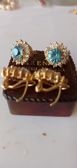 Pendientes antiguos. 
