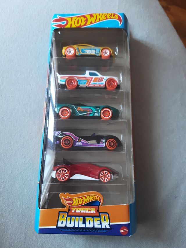 Hot Wheels Track Builder