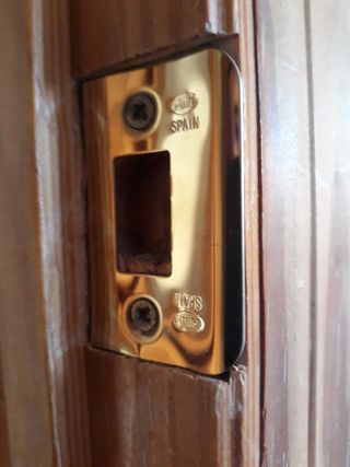 Chapa para puerta de interior