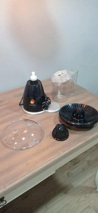 Exprimidor eléctrico