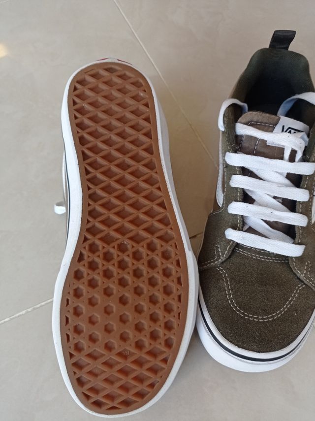 Tenis marca VANS