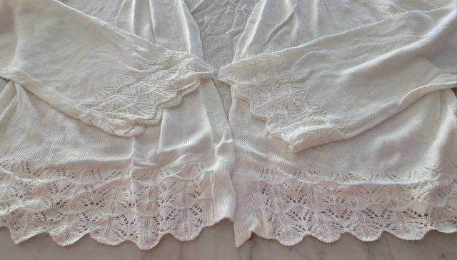 Cardigan Blanco con Bordado