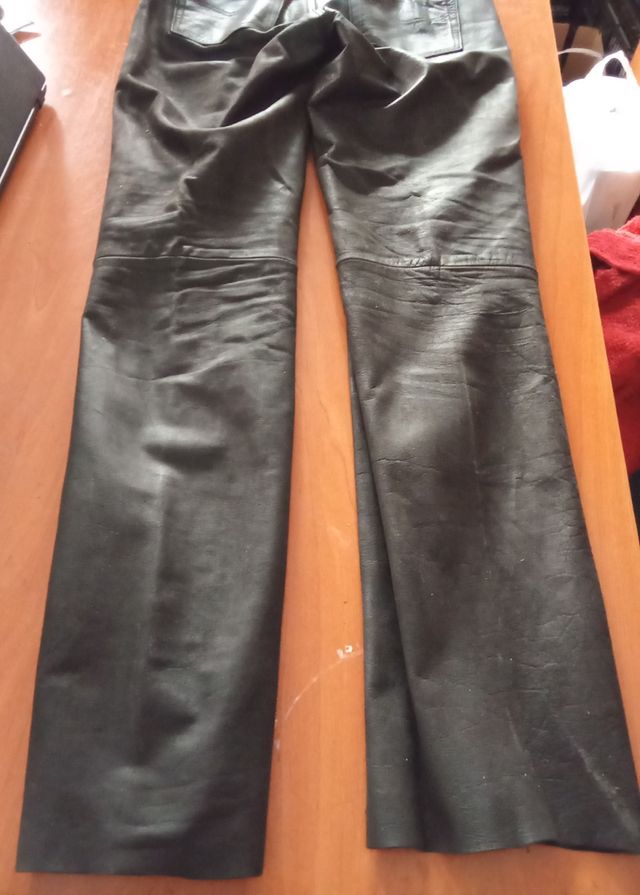 VAQUEROS DE AUTÉNTICO CUERO MARCA BLUES BROS T.38