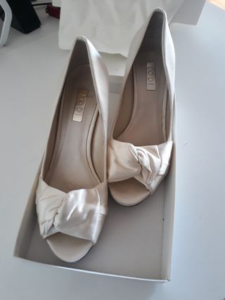 Zapatos de novia núm. 40