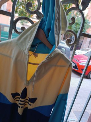 Chaqueta vintage Adidas años 80