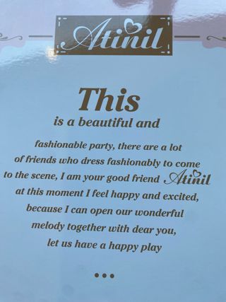 Boneca com acessórios para criança + 3anos